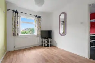 38 Moyra DriveImage 6