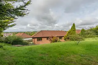 7 The HamptonsImage 16