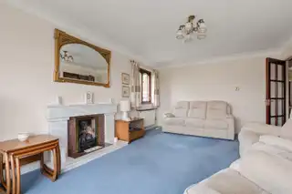 7 The HamptonsImage 5