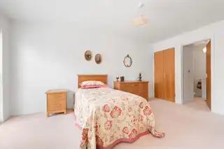 68A Woodrow GardensImage 9