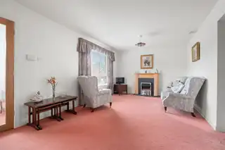 68A Woodrow GardensImage 4