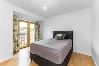15 Woodrow GardensImage 7