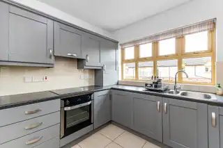15 Woodrow GardensImage 5
