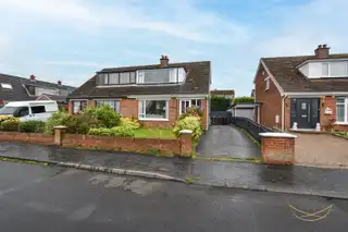 4 Fairview ParadeImage 3