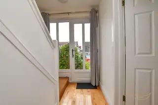 4 Fairview ParadeImage 9