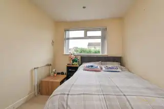 4 Fairview ParadeImage 30