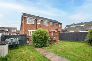 4 Fairview ParadeImage 32