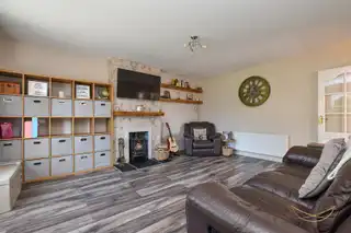 4 Grange Valley GroveImage 9