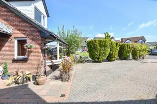 12 Burnet CloseImage 3