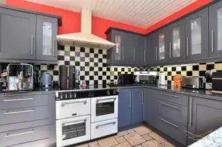 12 Burnet CloseImage 17