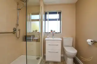 6 Blackthorn GrangeImage 40