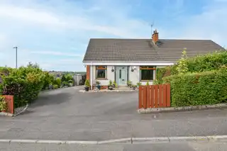 2 Collinview DriveImage 2