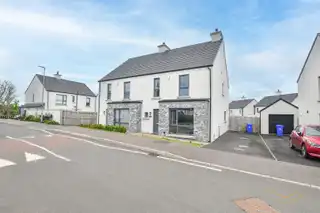 4 Oakwood AvenueImage 3