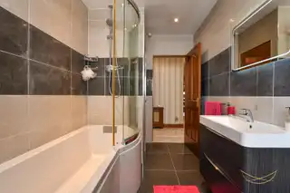 18 Highgrove DriveImage 24