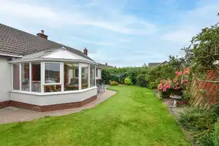 18 Highgrove DriveImage 36
