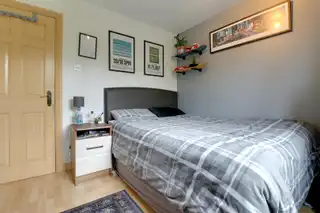 8 Newtown ValeImage 22