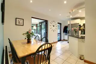 8 Newtown ValeImage 5