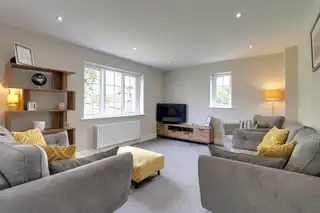 1 Manse GateImage 4