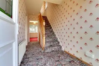 9 Rugby GardensImage 2