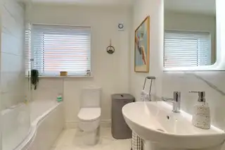 2 Oak Meadow GreenImage 14