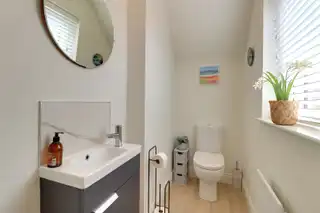 2 Oak Meadow GreenImage 12