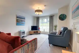 2 Oak Meadow GreenImage 5