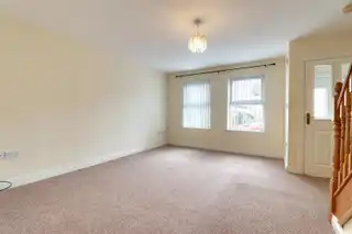 128 Main StreetImage 5