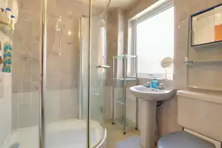 6 Whinpark RoadImage 6