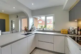 10 Roseville AvenueImage 4