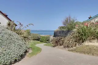 31 Cove AvenueImage 23
