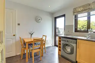 17 Heron ParkImage 7