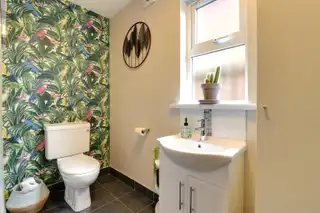 32 Balmoral SquareImage 11