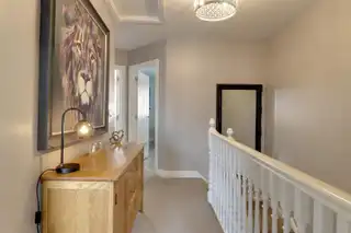 32 Balmoral SquareImage 12