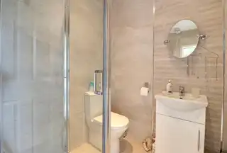 44 Saratoga AvenueImage 14