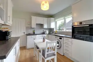 44 Saratoga AvenueImage 8