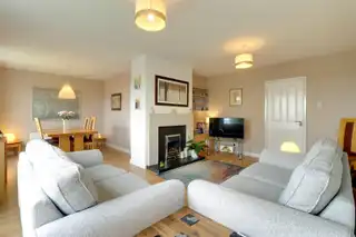 44 Saratoga AvenueImage 4