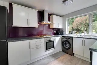 1A Beverley CrescentImage 7