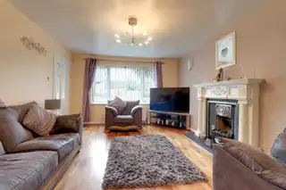 24 Regency ParkImage 4