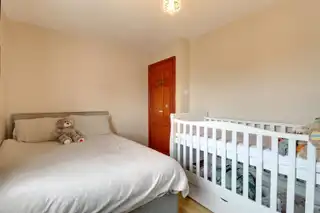 24 Regency ParkImage 17
