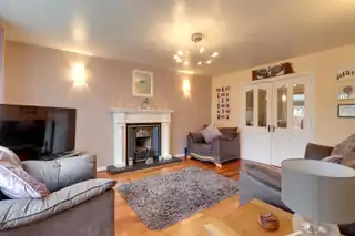 24 Regency ParkImage 3