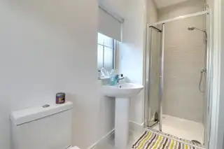 17 Lynn Hall GroveImage 20