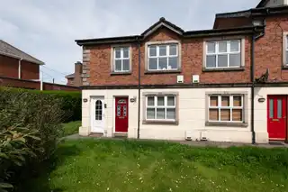 Image 1 for 1A Hillsborough Court