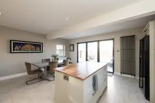 23 Kinedale CottagesImage 6