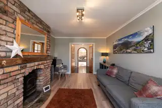 25 Lynn AvenueImage 5