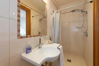 Barrack HillImage 34