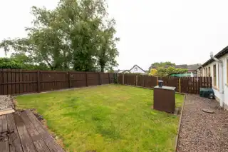 24 Castle WoodImage 5