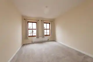 24 Castle WoodImage 18