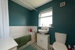 2 Struell CloseImage 13