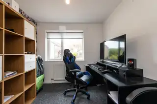 2 Struell CloseImage 12
