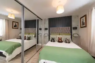 76 Commons RoadImage 34